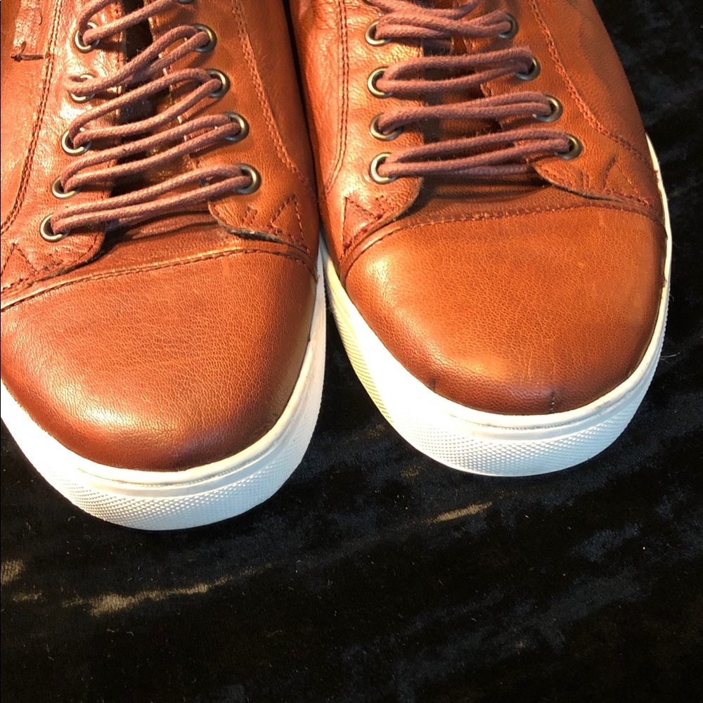 Kenneth Cole MENS brown leather low top sneakers 12 - Picture 3 of 7